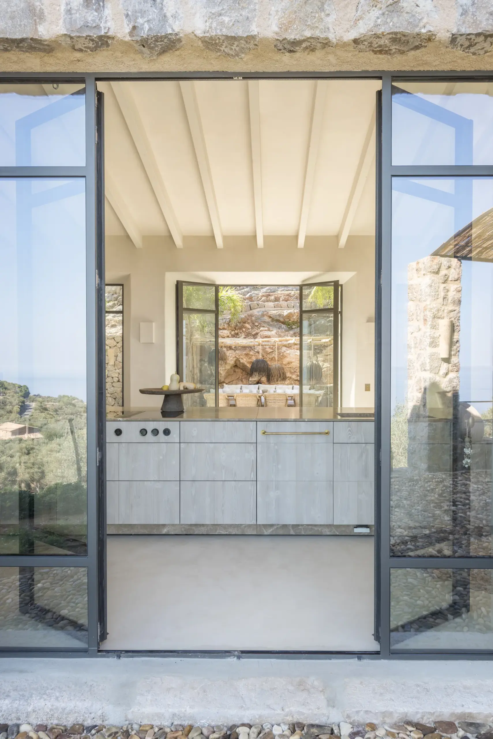 Arte 2.0 Ventana Practicable