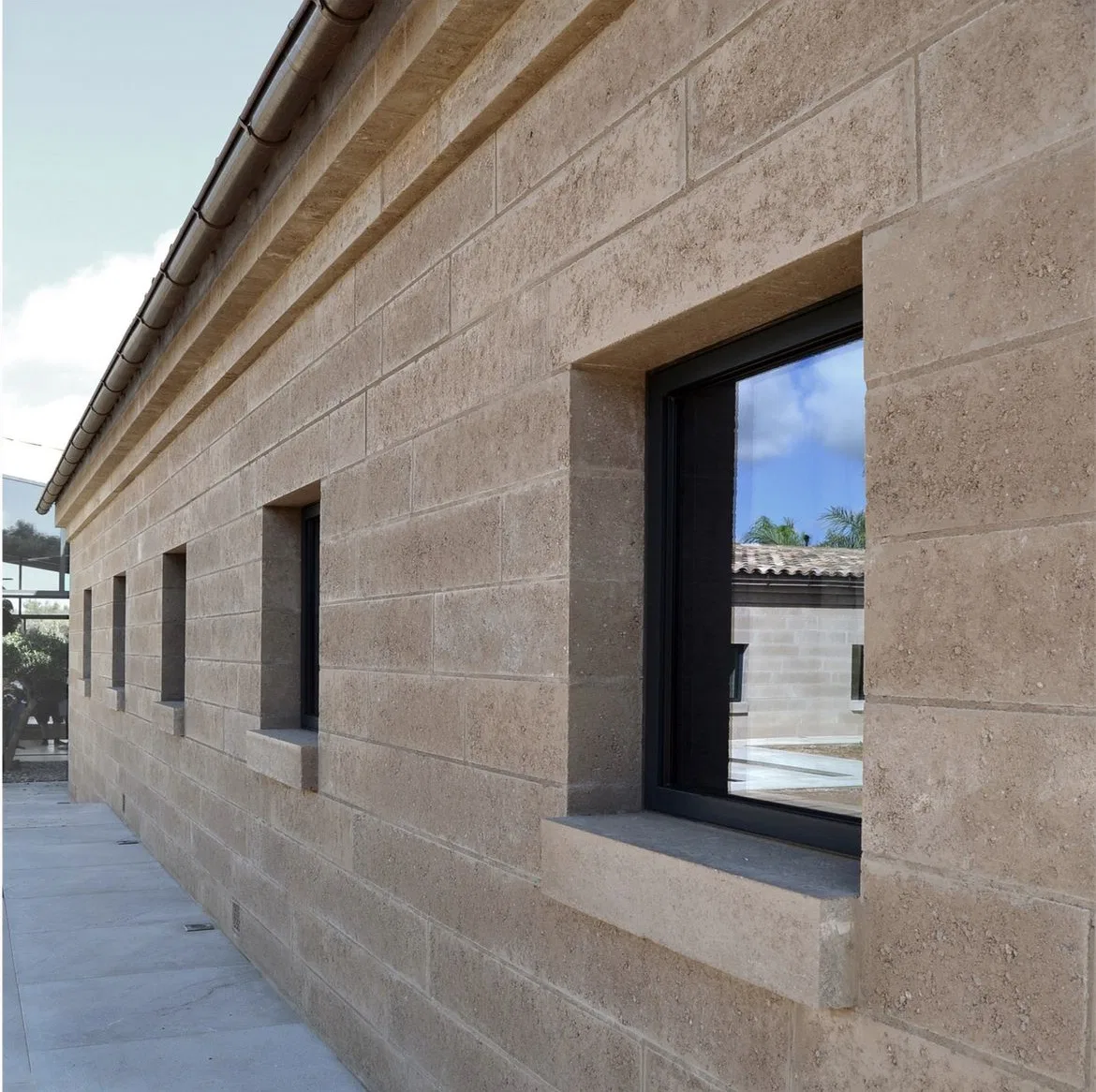 Arte 66 Ventana Oscilobatiente